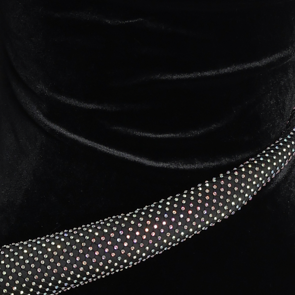 Super Flea Market+Sanne+Embellished velvet gown+Toni Garrn1